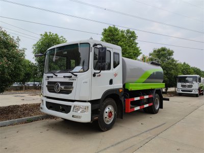 杭州用戶喜提12方灑水車，澆花、澆樹(shù)、綠化噴灑功能全